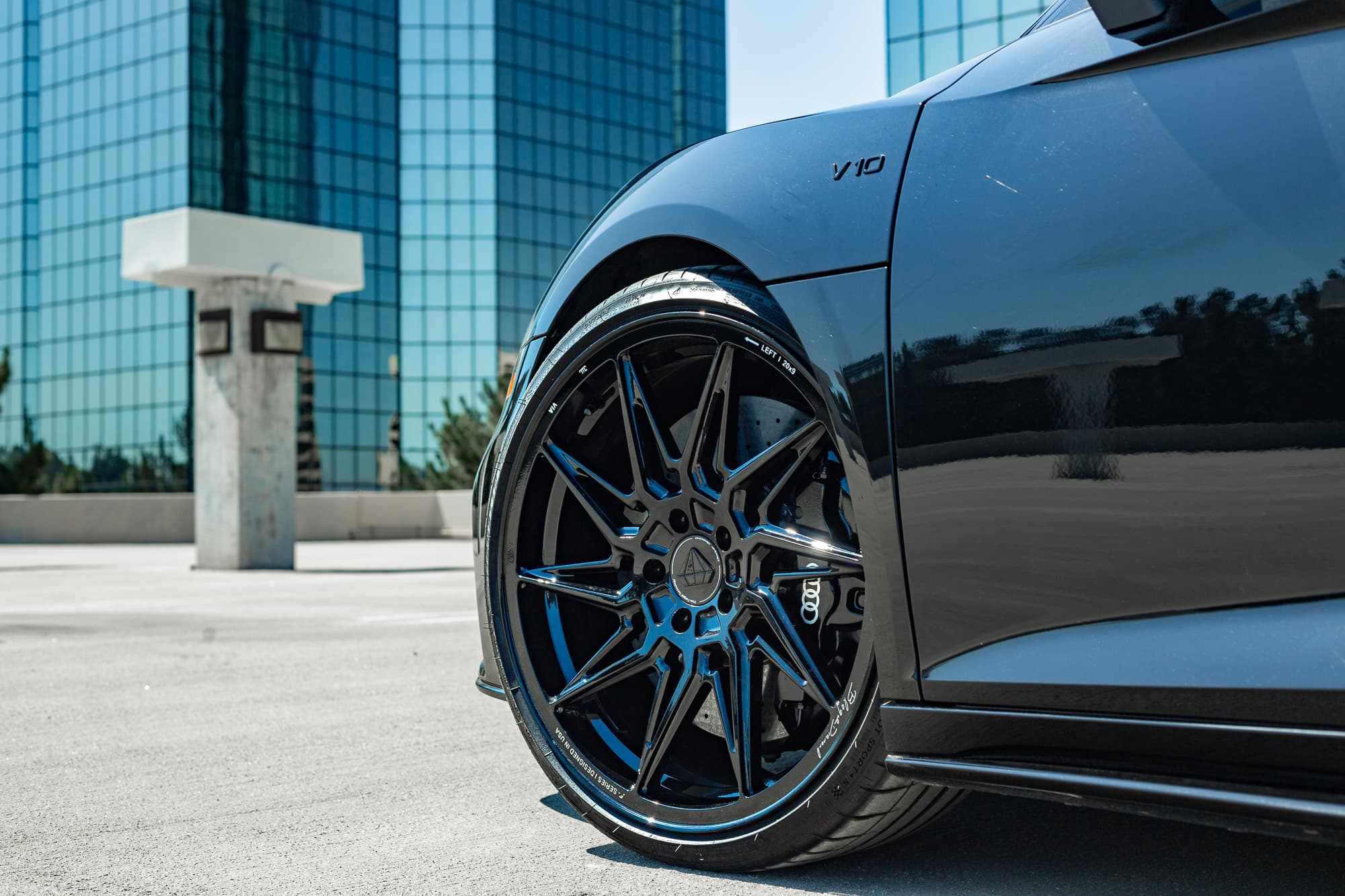 2020 Audi R8 — wheels, side profile