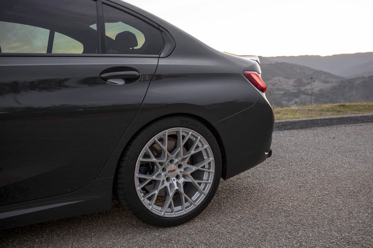 Side profile of 2020 BMW M340i with wheels