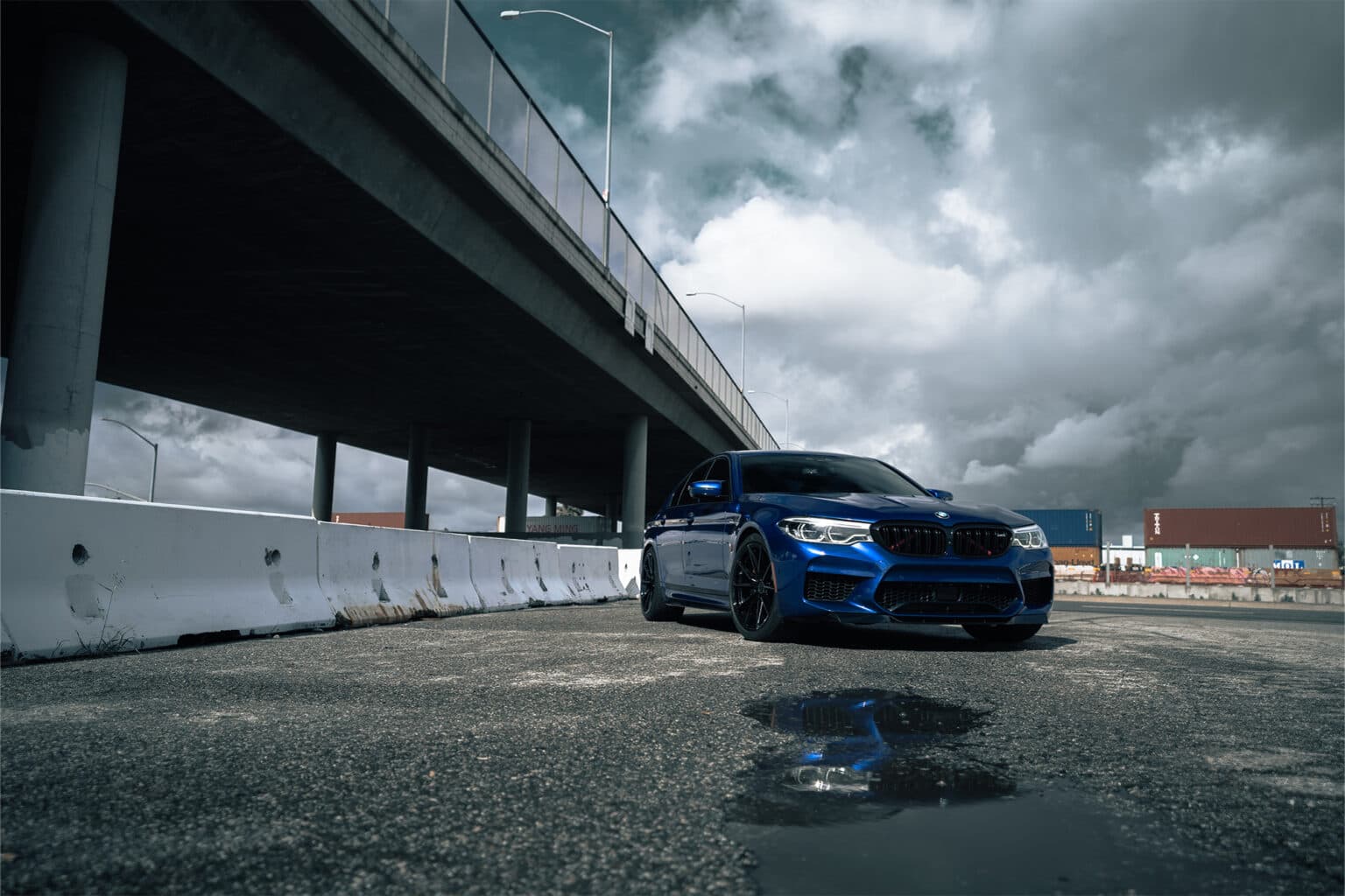 2020 BMW M5 — wheels, front view