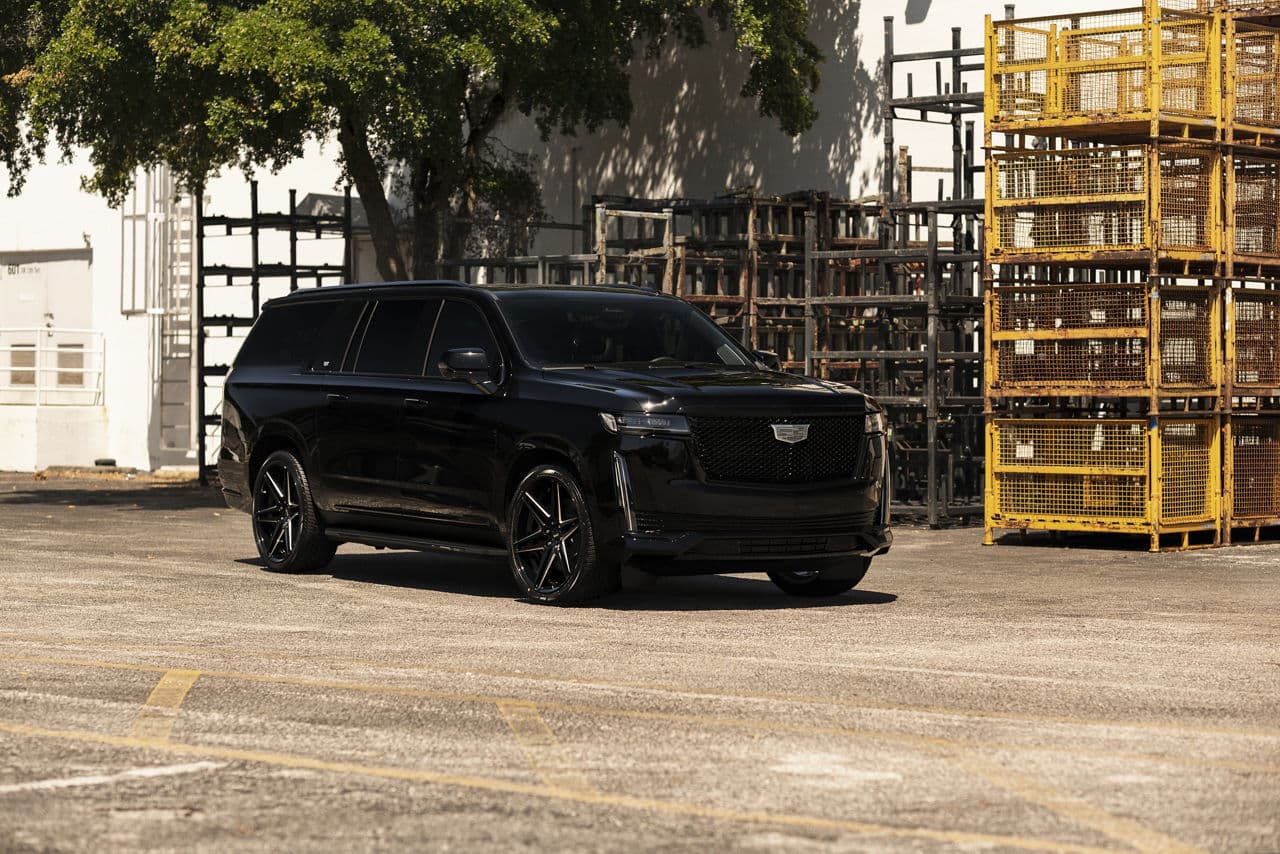Front view of 2020 Cadillac Escalade with wheels