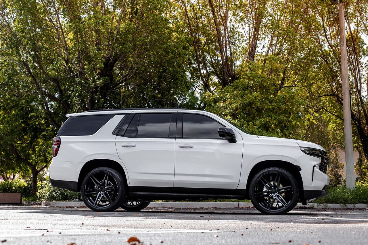 Detail view of 2020 Chevrolet Tahoe with wheels