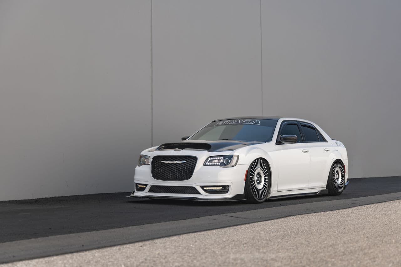 Side profile of 2020 Chrysler 300 with wheels