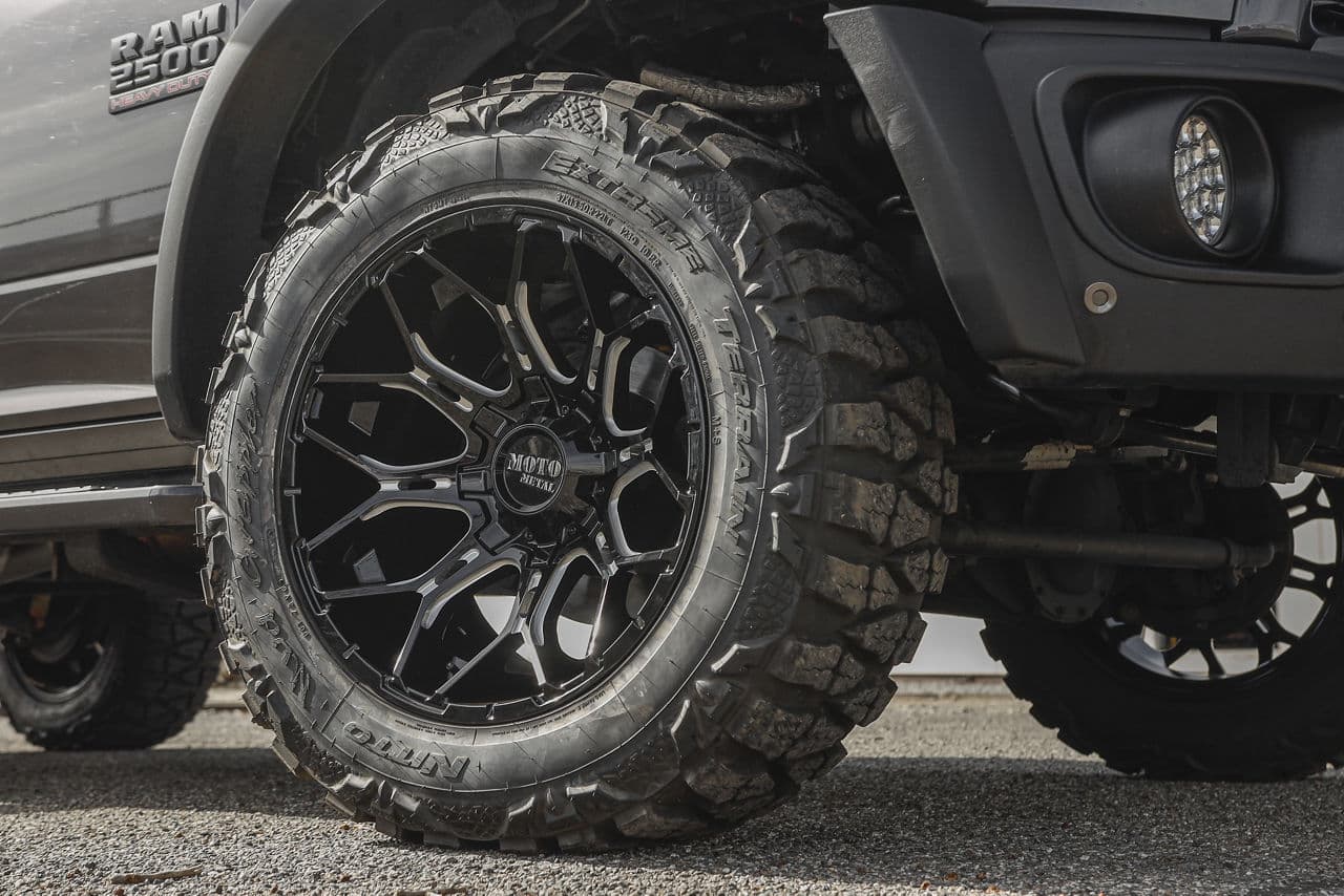 Interior of 2020 Dodge Ram 2500 with truck suv wheels