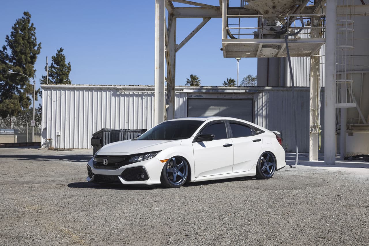 Side profile of 2020 Honda Civic with wheels