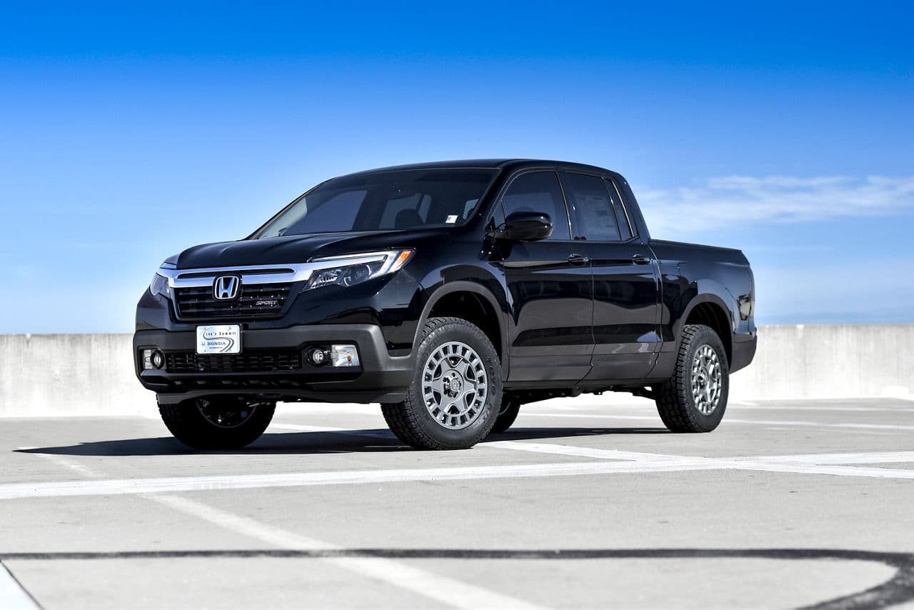 Front view of 2020 Honda Ridgeline with vehicle wraps