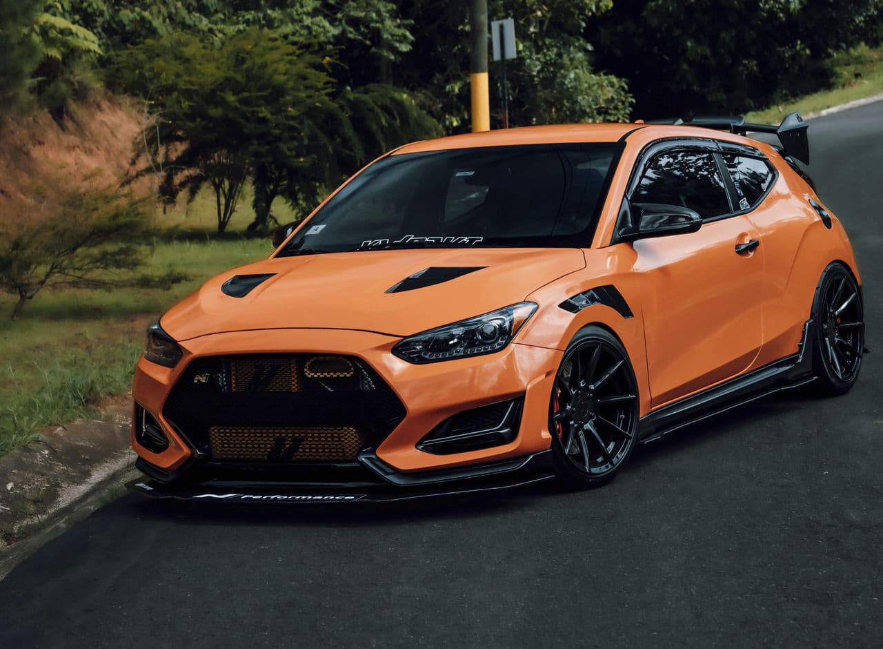 Front view of 2020 Hyundai Veloster with tuner wheels