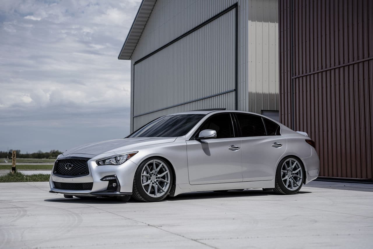 Front view of 2020 Infiniti Q50 with wheels
