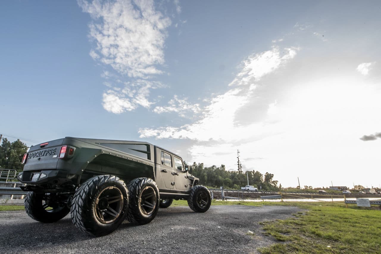 Front view of 2020 Jeep Gladiator 6x6 with truck suv wheels