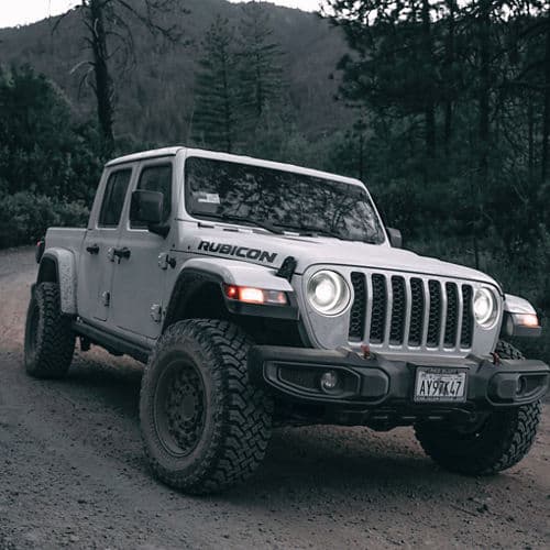 Detail view of 2020 Jeep Gladiator with wheels