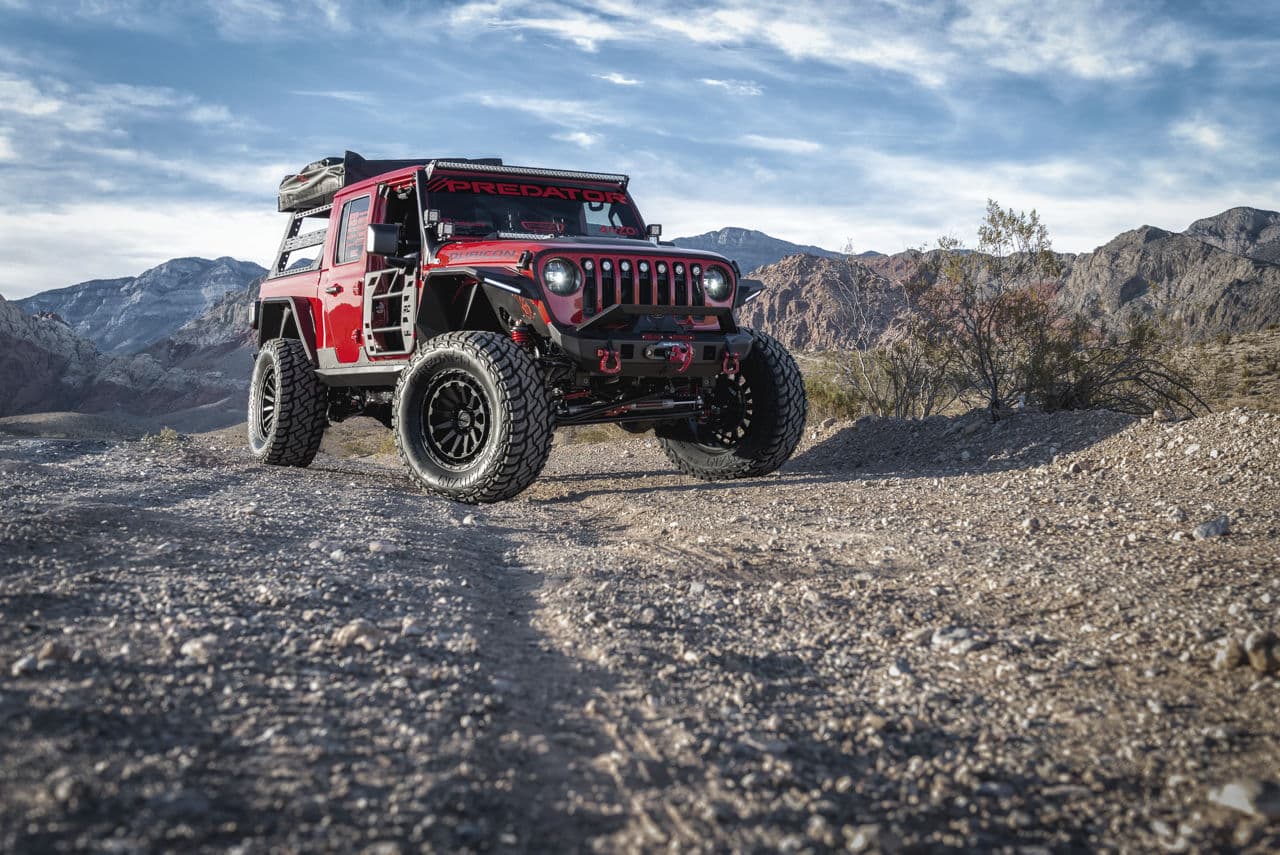Front view of 2020 Jeep Gladiator with wheels