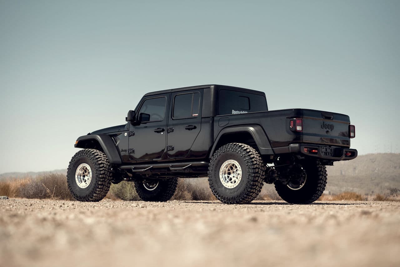 Front view of 2020 Jeep Gladiator with wheels