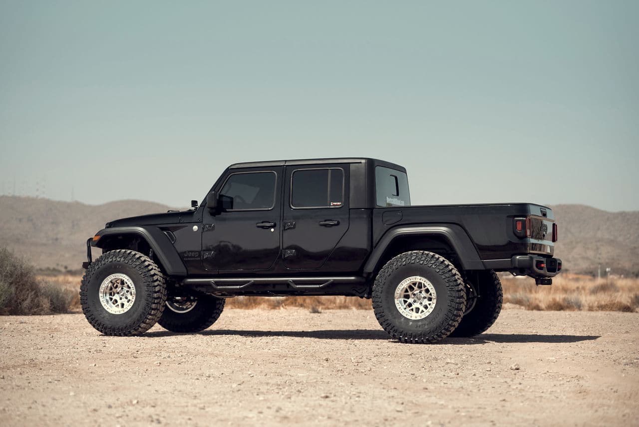Detail view of 2020 Jeep Gladiator with wheels