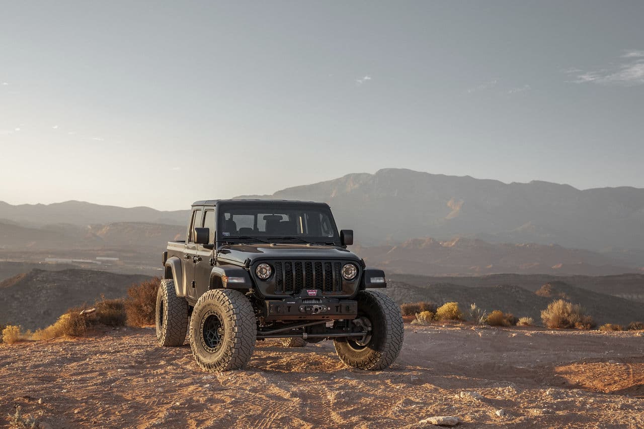 Front view of 2020 Jeep Gladiator with wheels