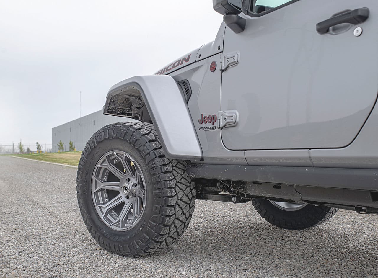 Side profile of 2020 Jeep Wrangler Unlimited with wheels