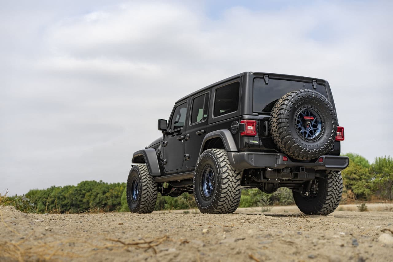 Side profile of 2020 Jeep Wrangler with wheels