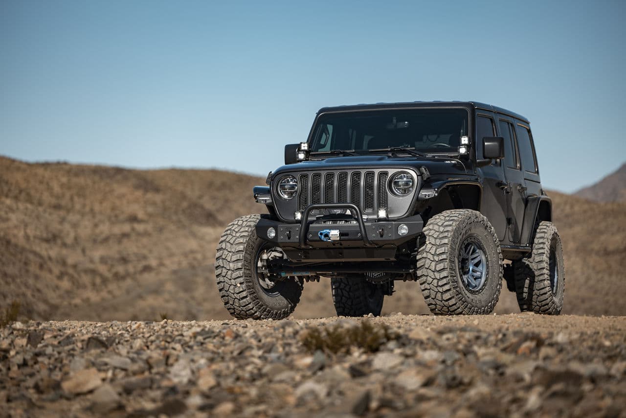 Front view of 2020 Jeep Wrangler with wheels