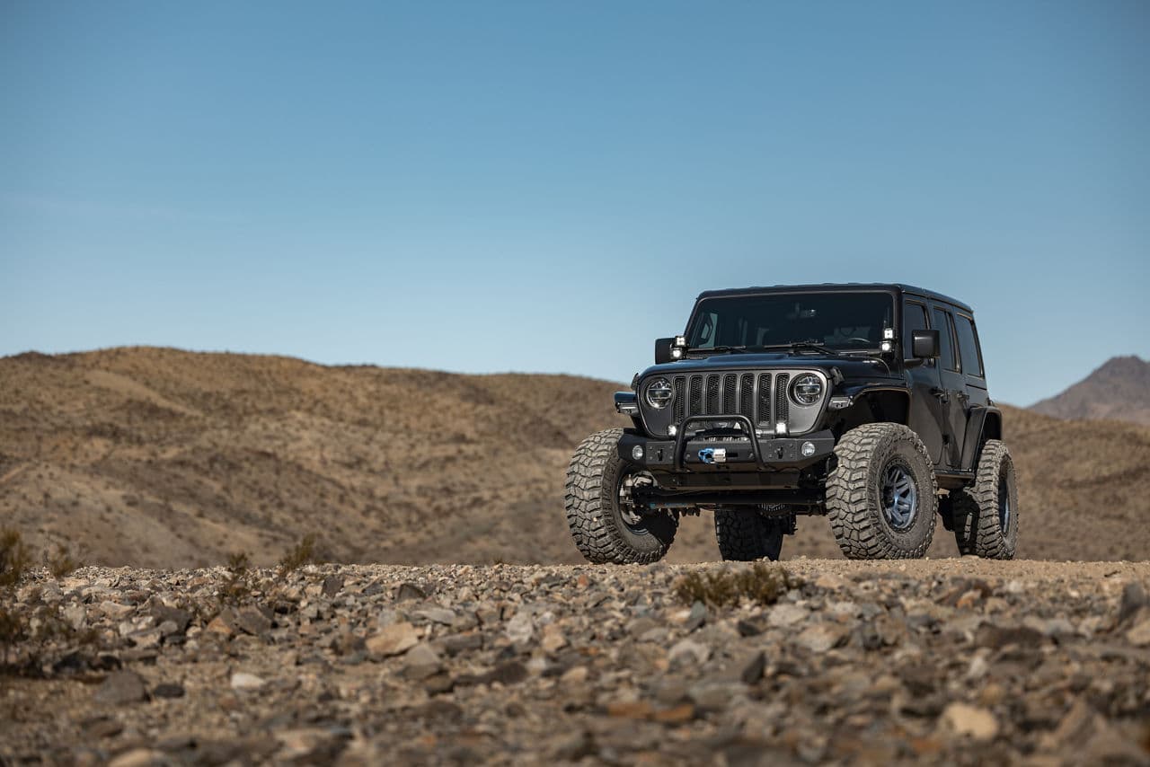 Side profile of 2020 Jeep Wrangler with wheels