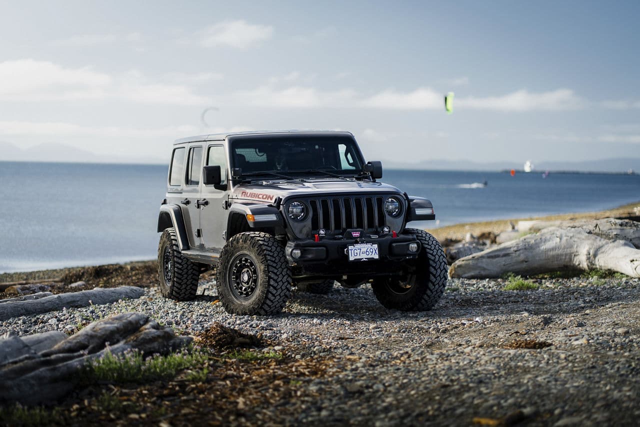 Front view of 2020 Jeep Wrangler with wheels