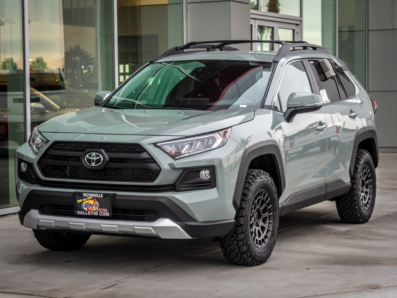 Front view of 2020 Toyota RAV4 with wheels