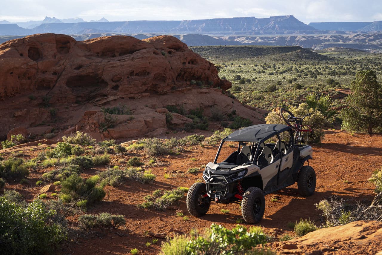 Detail view of 2021 CanAm Commander with wheels