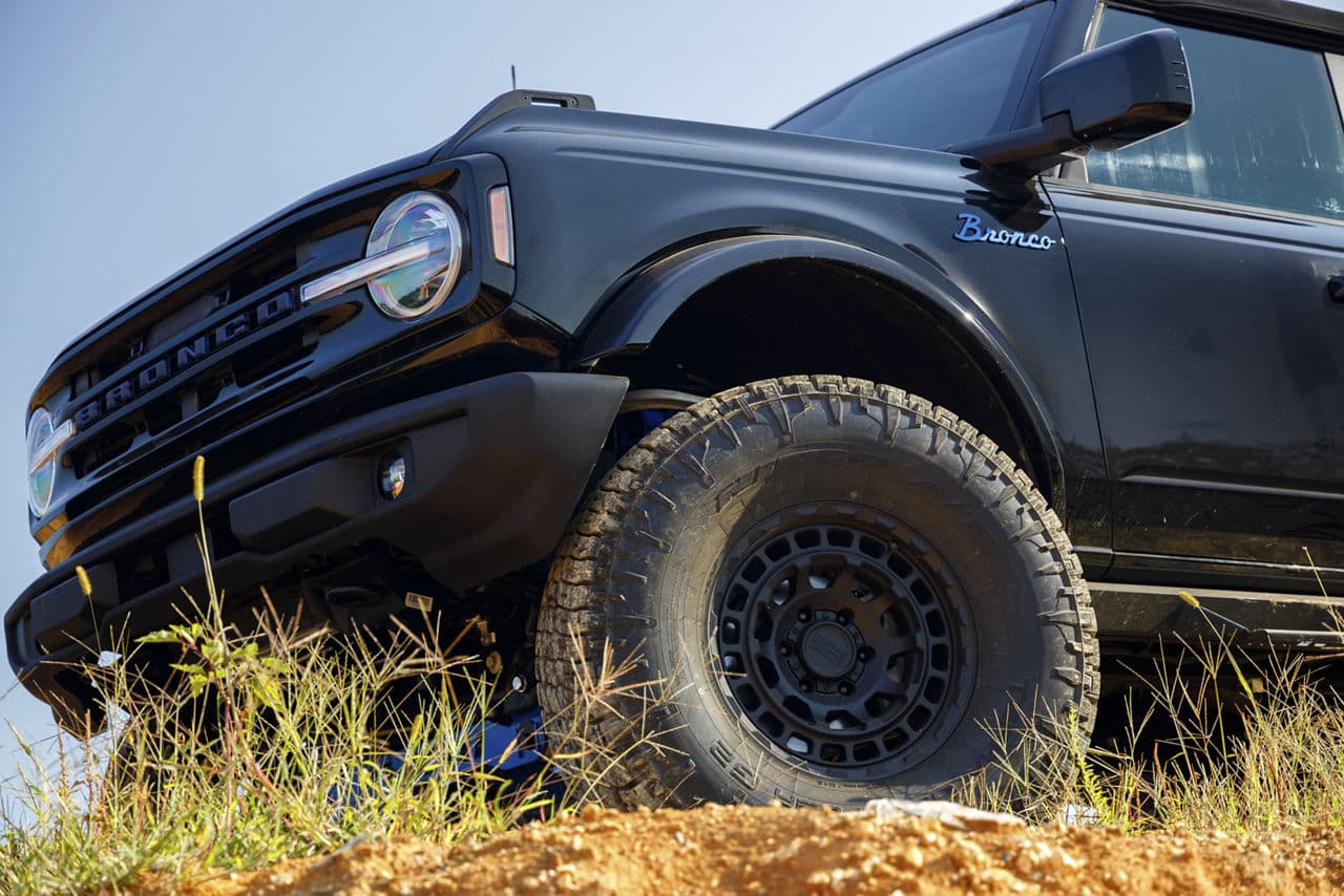 Side profile of 2021 Ford Bronco with wheels