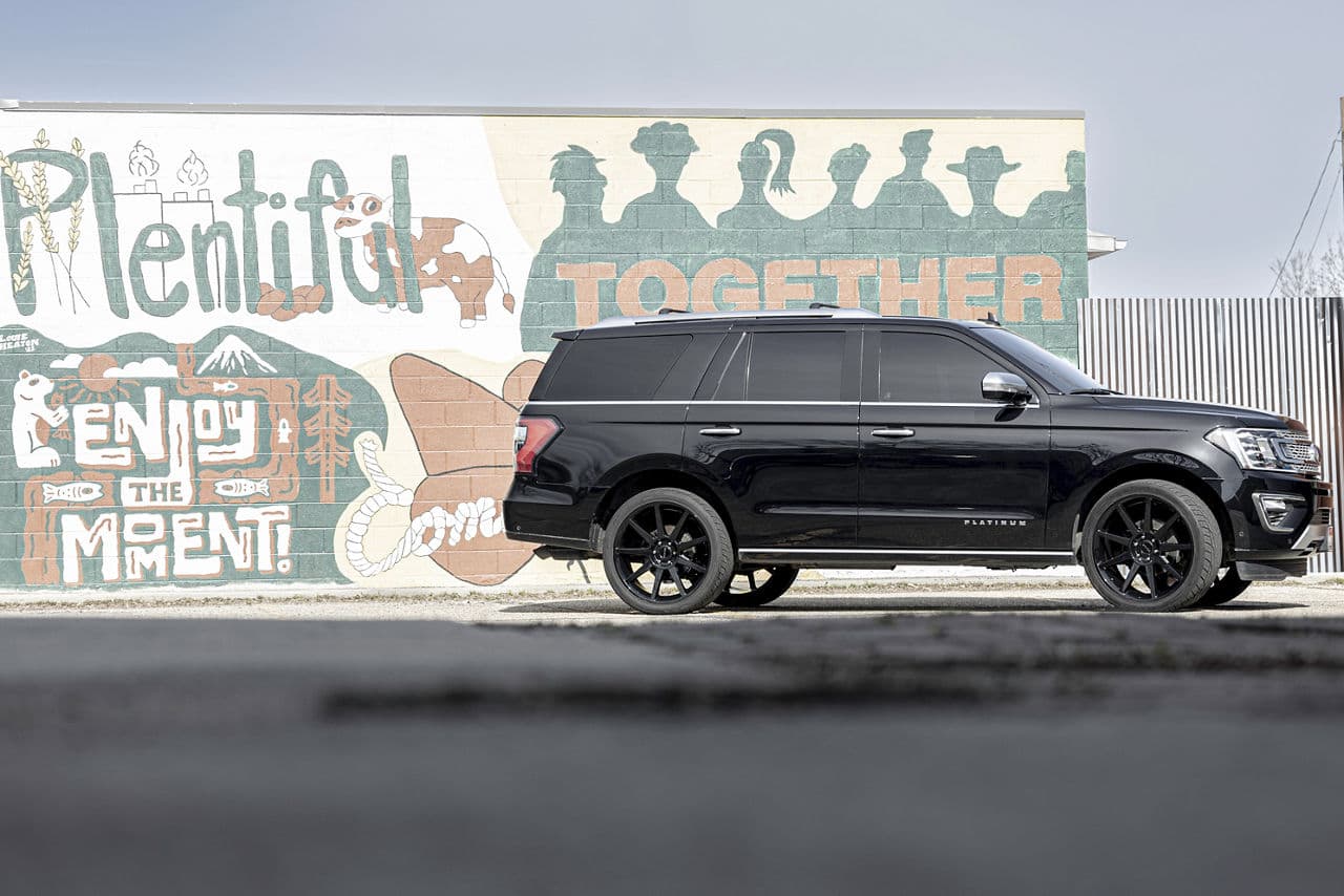 Rear view of 2021 Ford Expedition with wheels