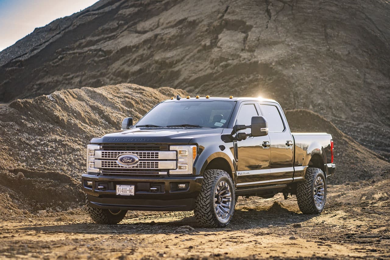 Side profile of 2021 Ford F250 with wheels