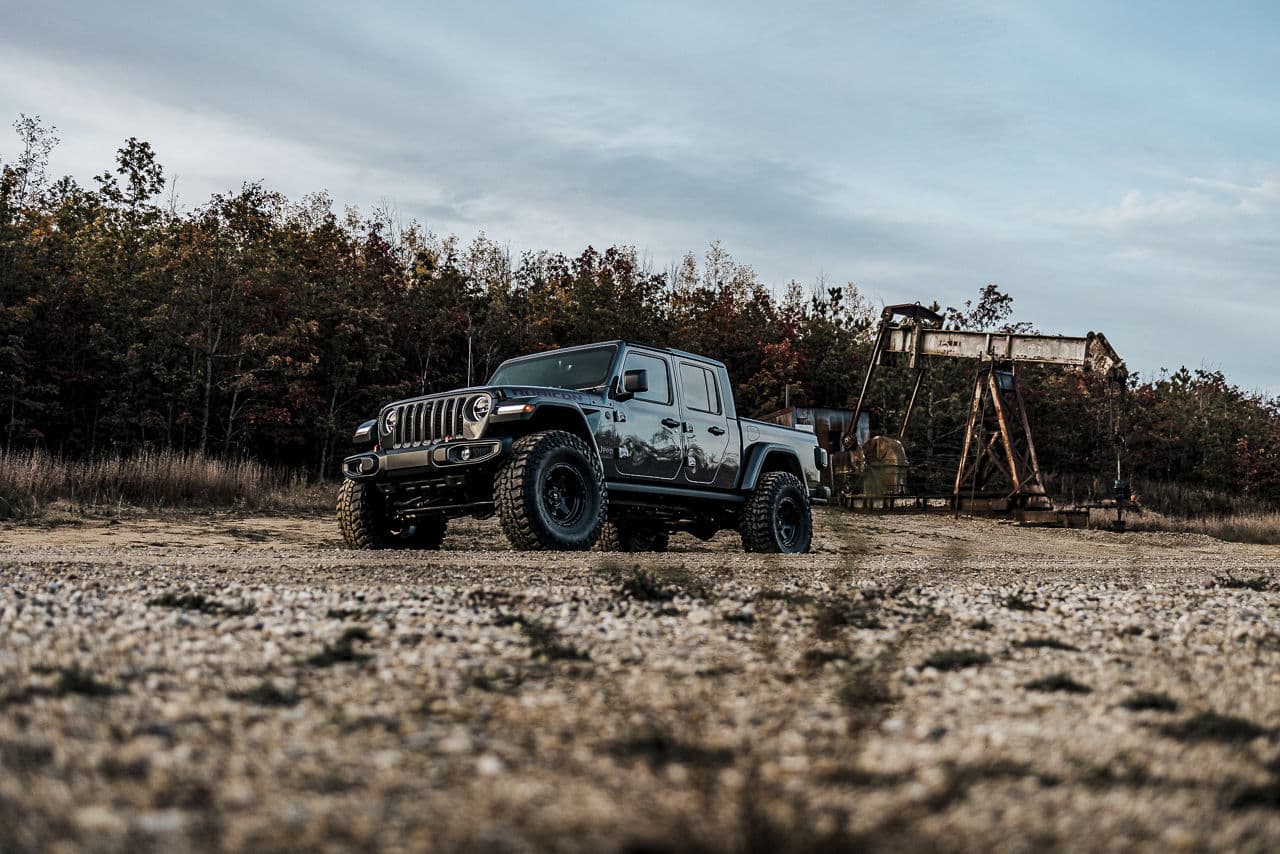 Front view of 2021 Jeep Gladiator with wheels