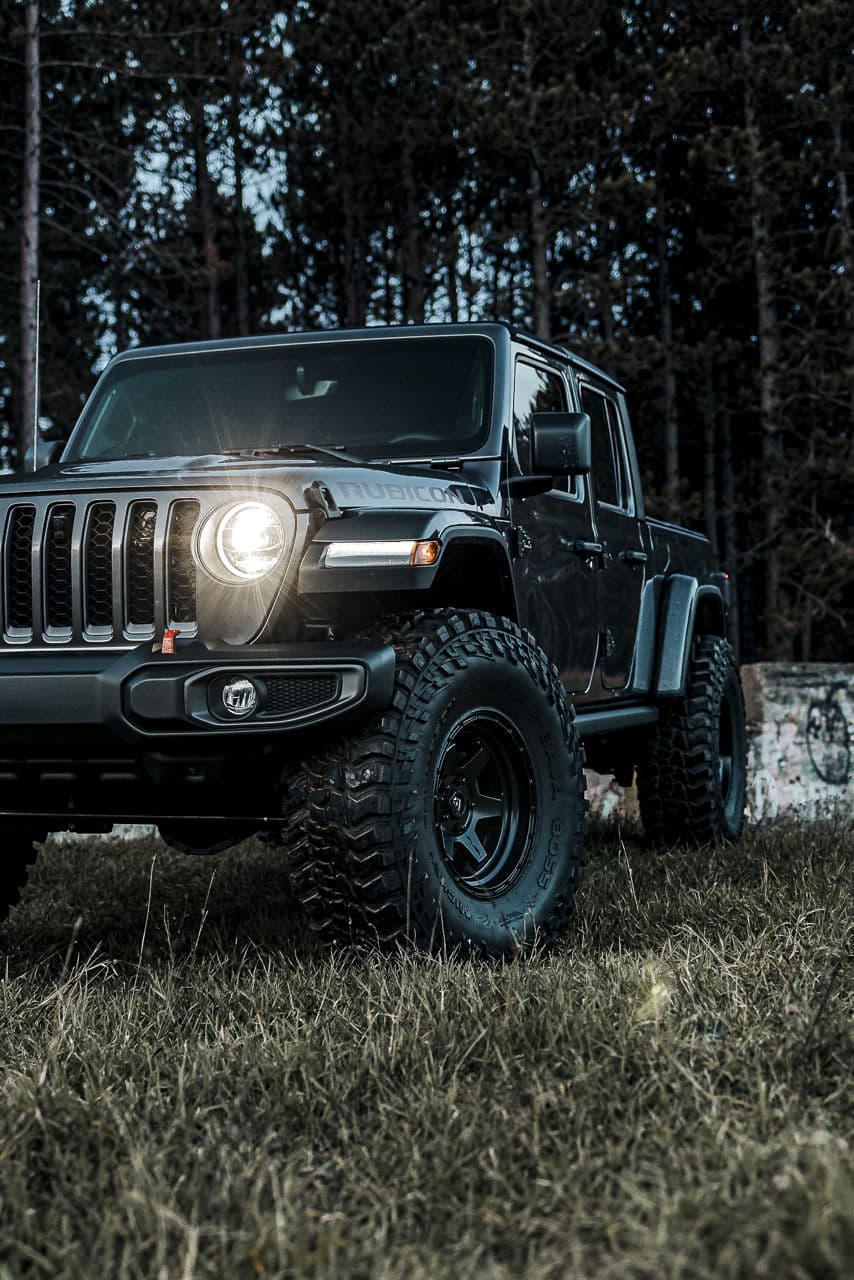 Rear view of 2021 Jeep Gladiator with wheels