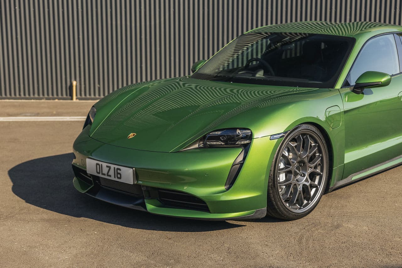 Side profile of 2021 Porsche Taycan with wheels
