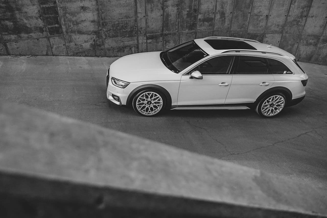 Side profile of 2022 Audi Allroad with wheels