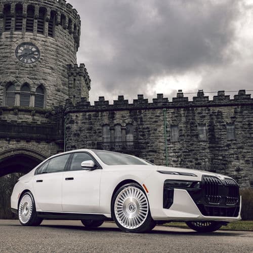 Detail view of 2022 BMW 7 Series with wheels