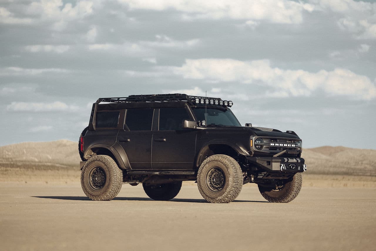 Front view of 2022 Ford Bronco with wheels