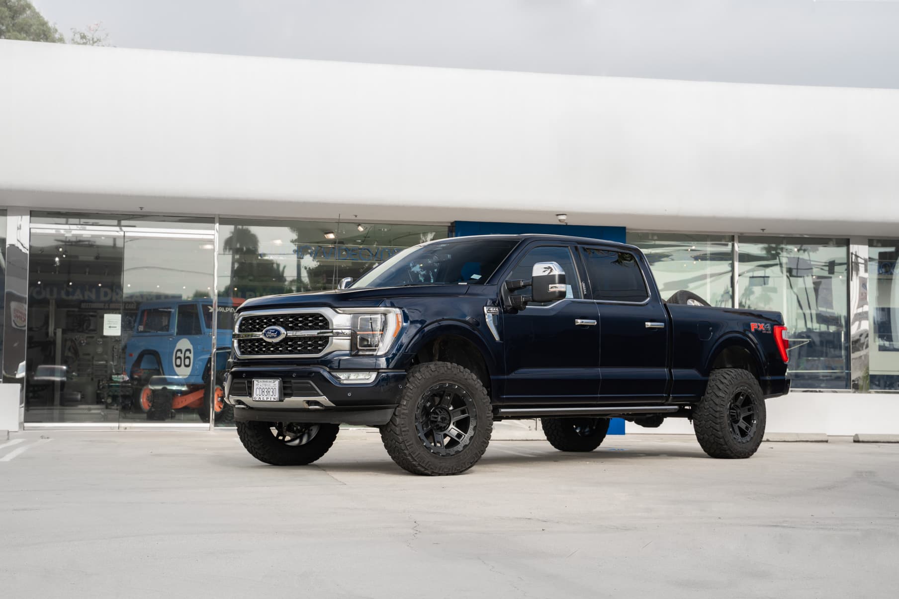 2022 Ford F-150 Platinum — wheels, side profile