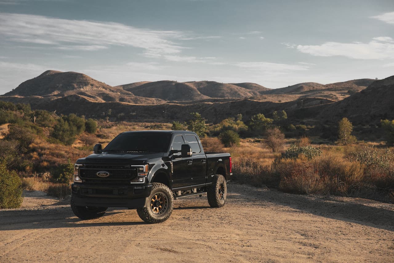 Side profile of 2022 Ford F250 with wheels