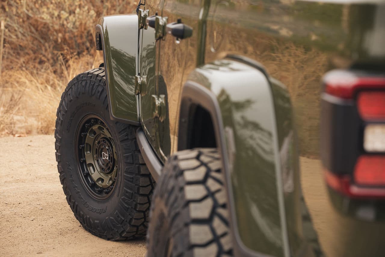 Rear view of 2022 Jeep Gladiator with vehicle wraps