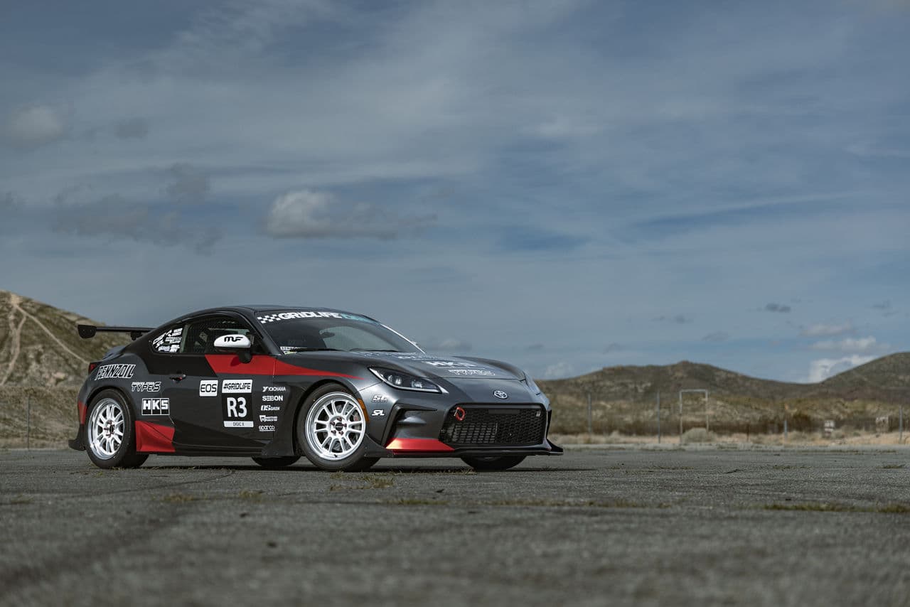 Front view of 2022 Toyota GR86 with wheels