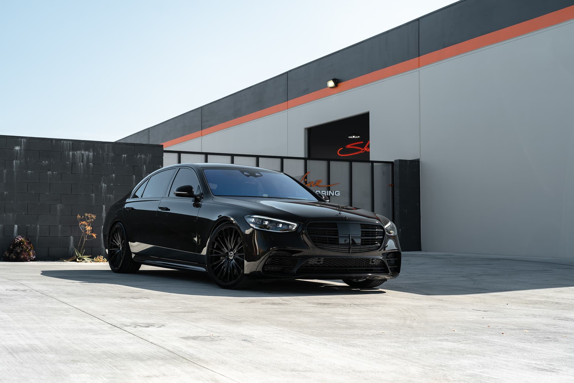 2023 Mercedes-Benz S580 — wheels, side profile