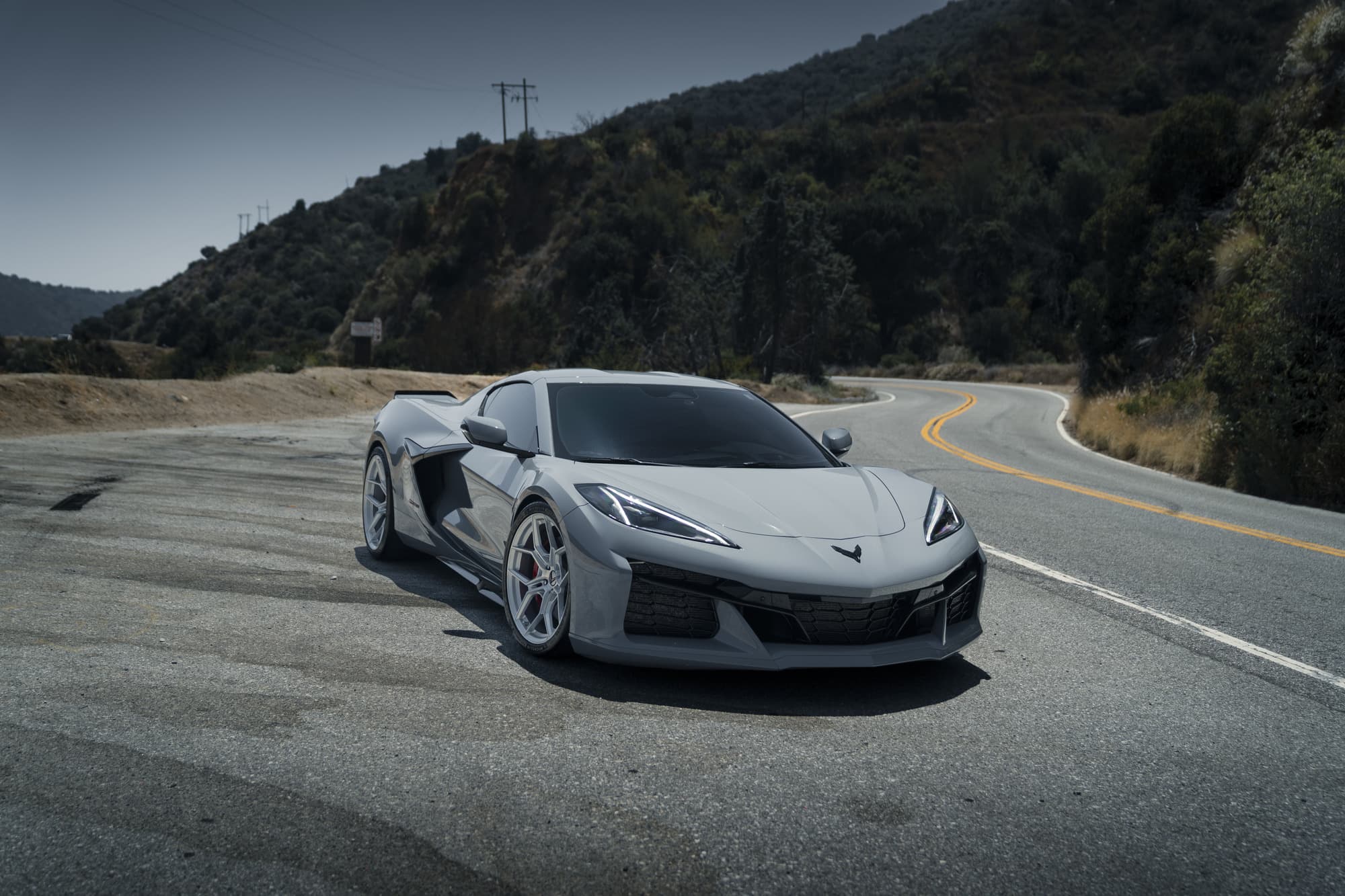 2025 Chevrolet Corvette Z06 — wheels, side profile