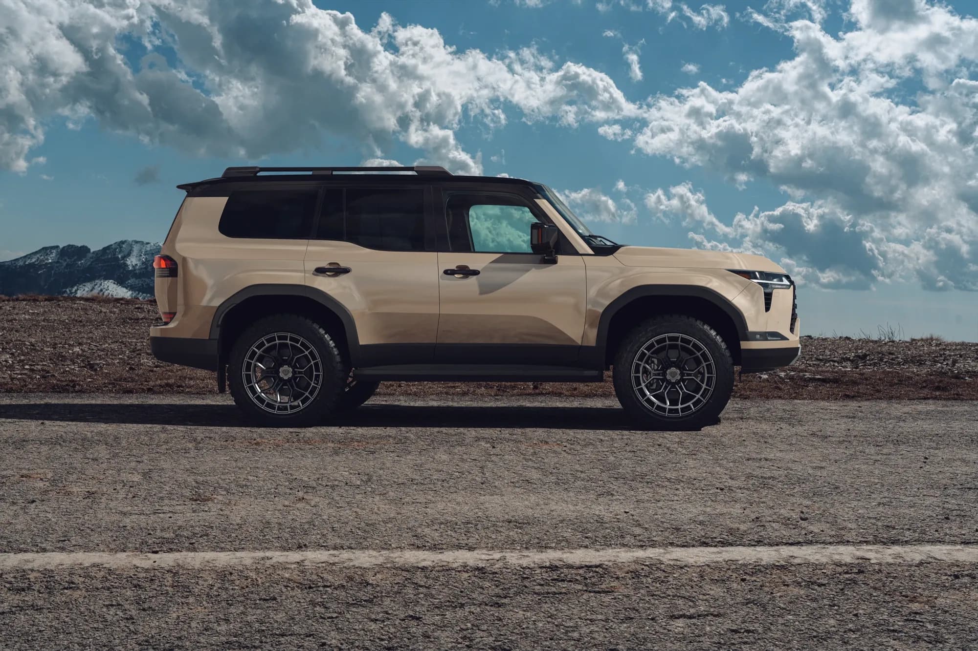 2025 Lexus GX550 — wheels, side profile